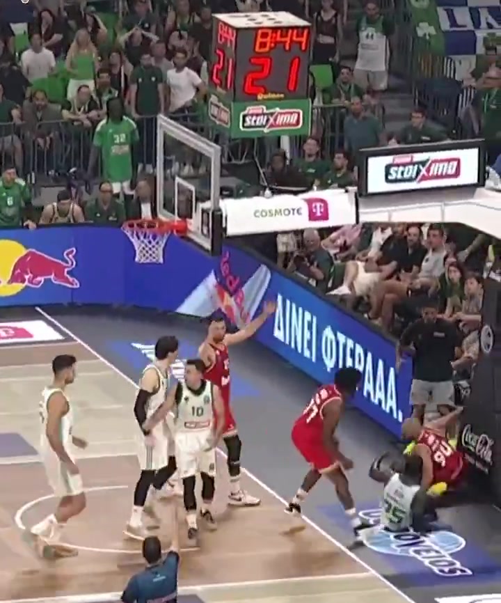 金年会体育🤯NBA旧将搁欧洲干起来了！纳恩凶狠犯规富尼耶 险酿大规模冲突